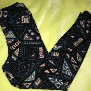 Lula roe girls leggings size s/m